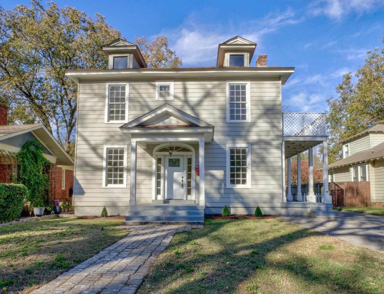 1844 Oliver Ave - Photo 1