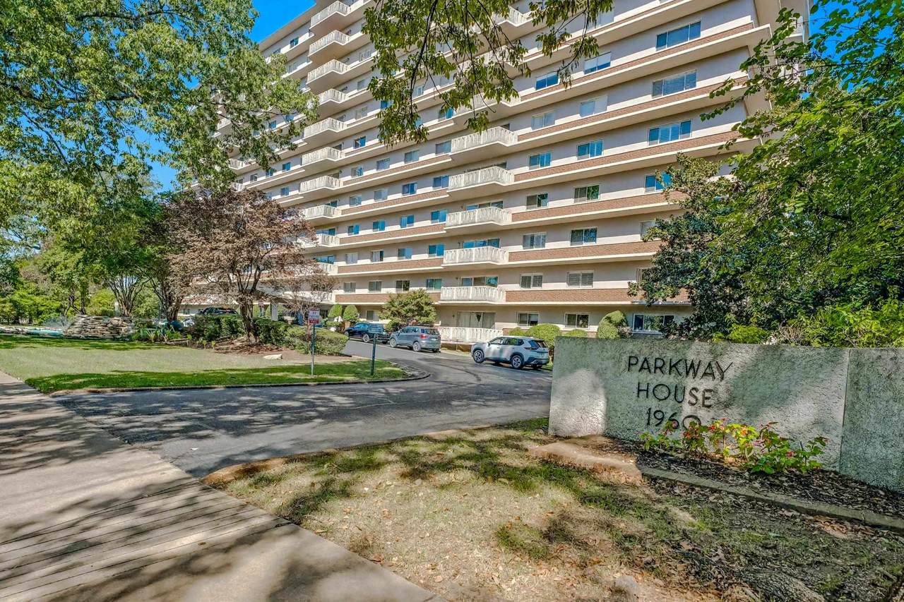 1960 Parkway Pky - Photo 1