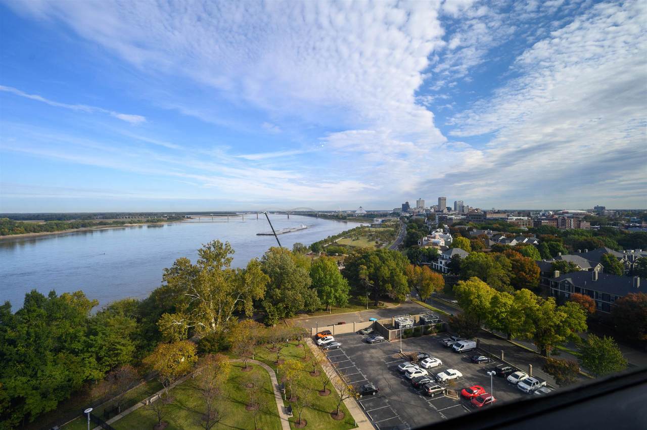 655 Riverside Dr - Photo 1