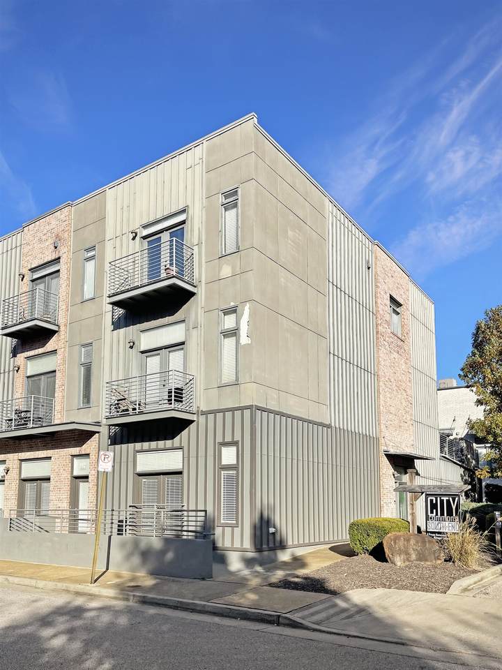 620 Tennessee St - Photo 1