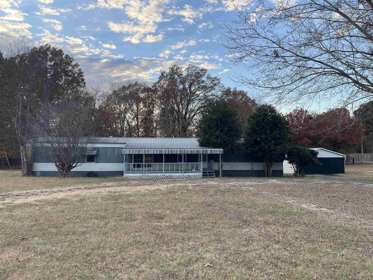 675 Kimberly Ln - Photo 1