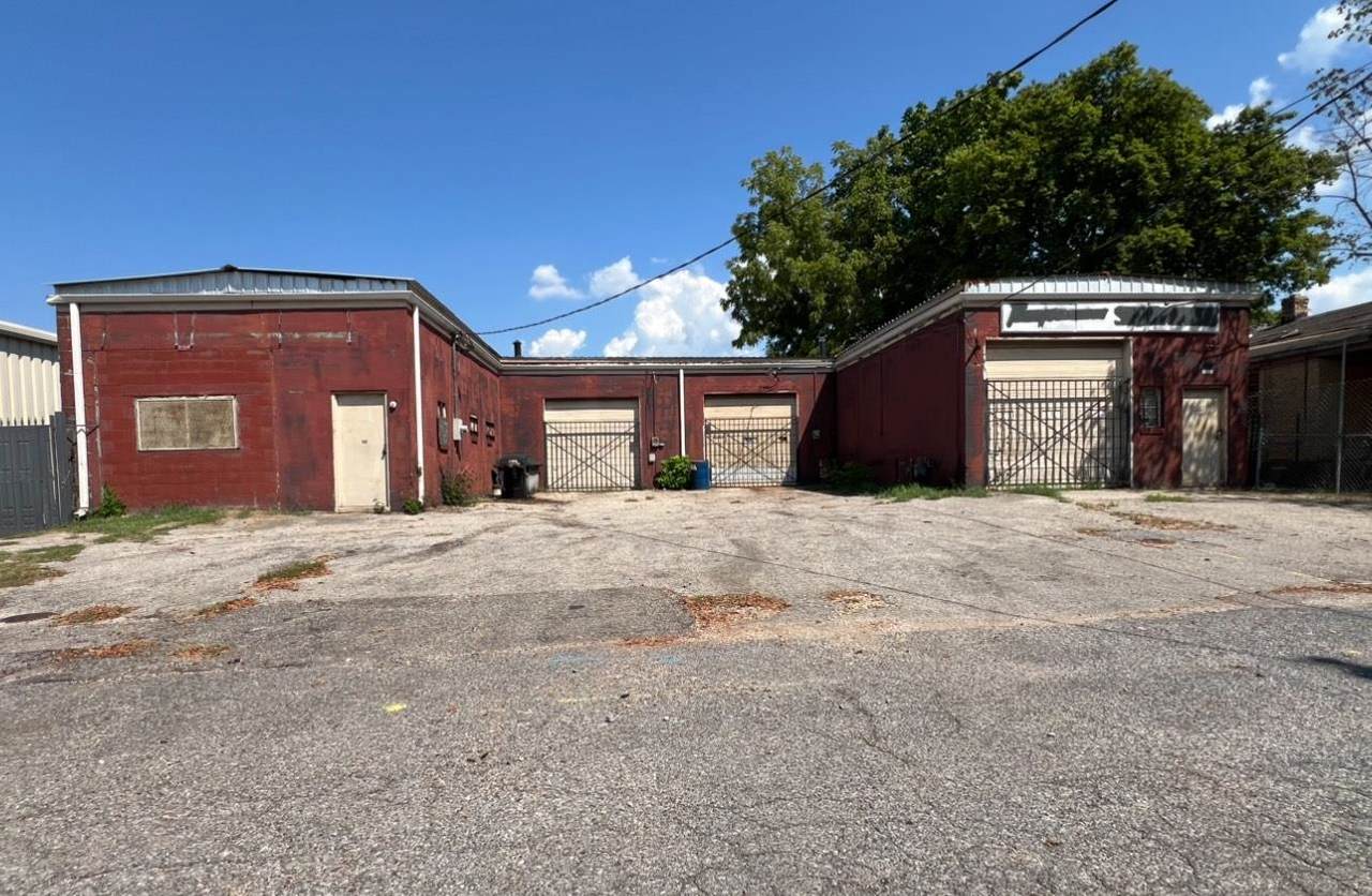 1390 Stonewall St - Photo 1