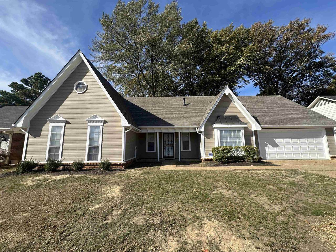 4627 Chelwood Dr - Photo 1