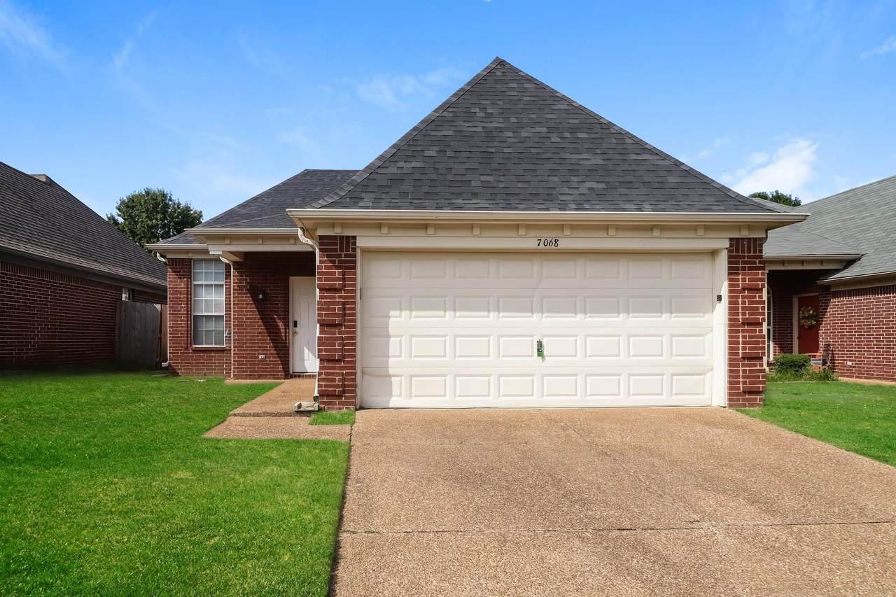 7068 Kings Crown Dr - Photo 1