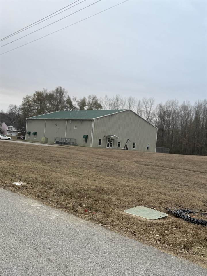 4728 New Allen Rd - Photo 1