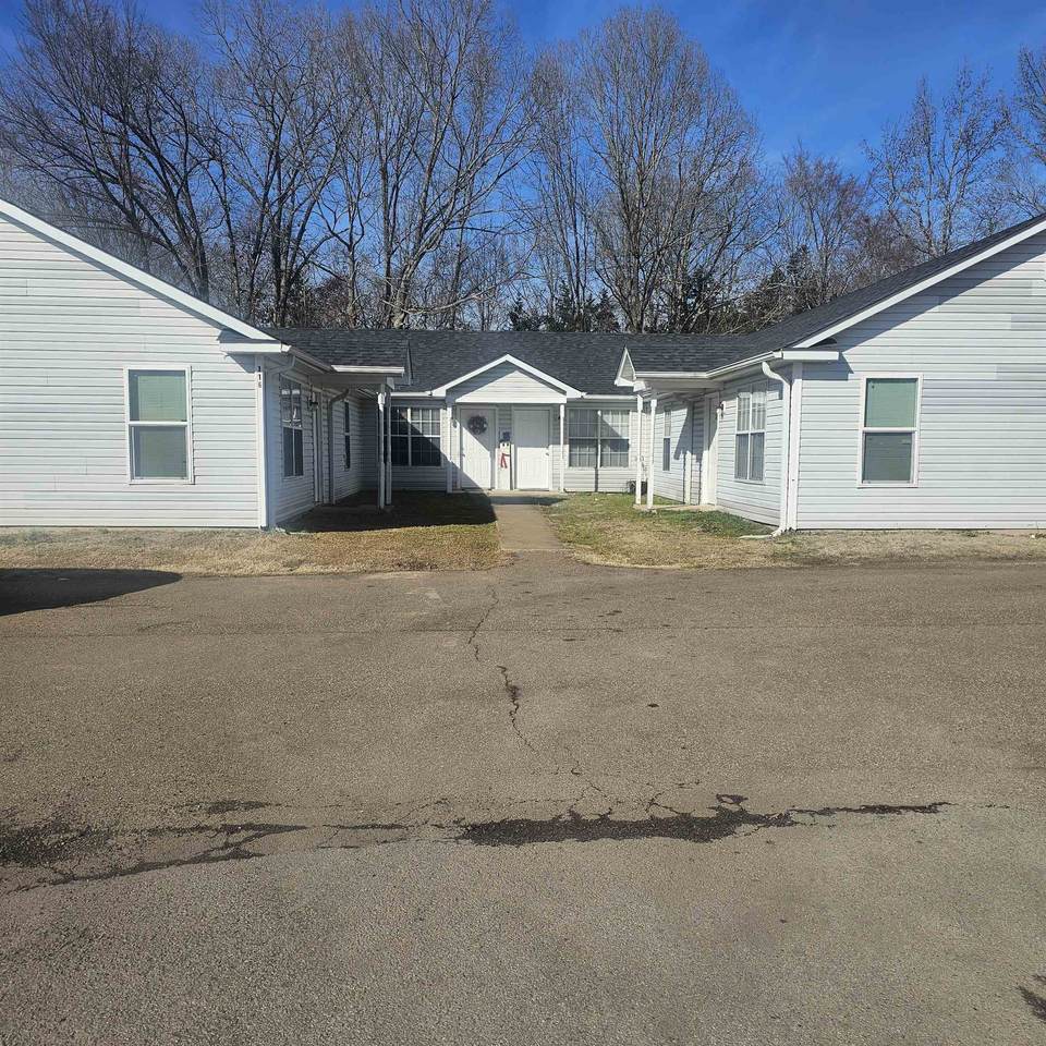 116 Hines Blvd - Photo 1