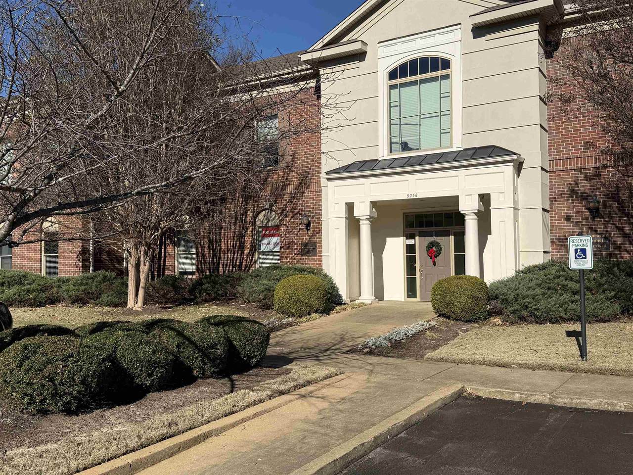 9056 Corporate Gardens Dr - Photo 1