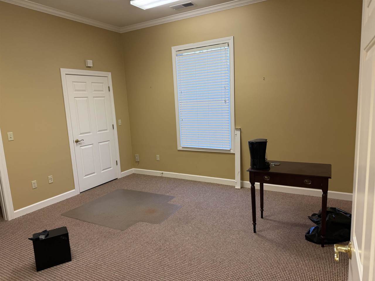 https://bt-photos.global.ssl.fastly.net/memphis/1280_boomver_1_10215236-2.jpg