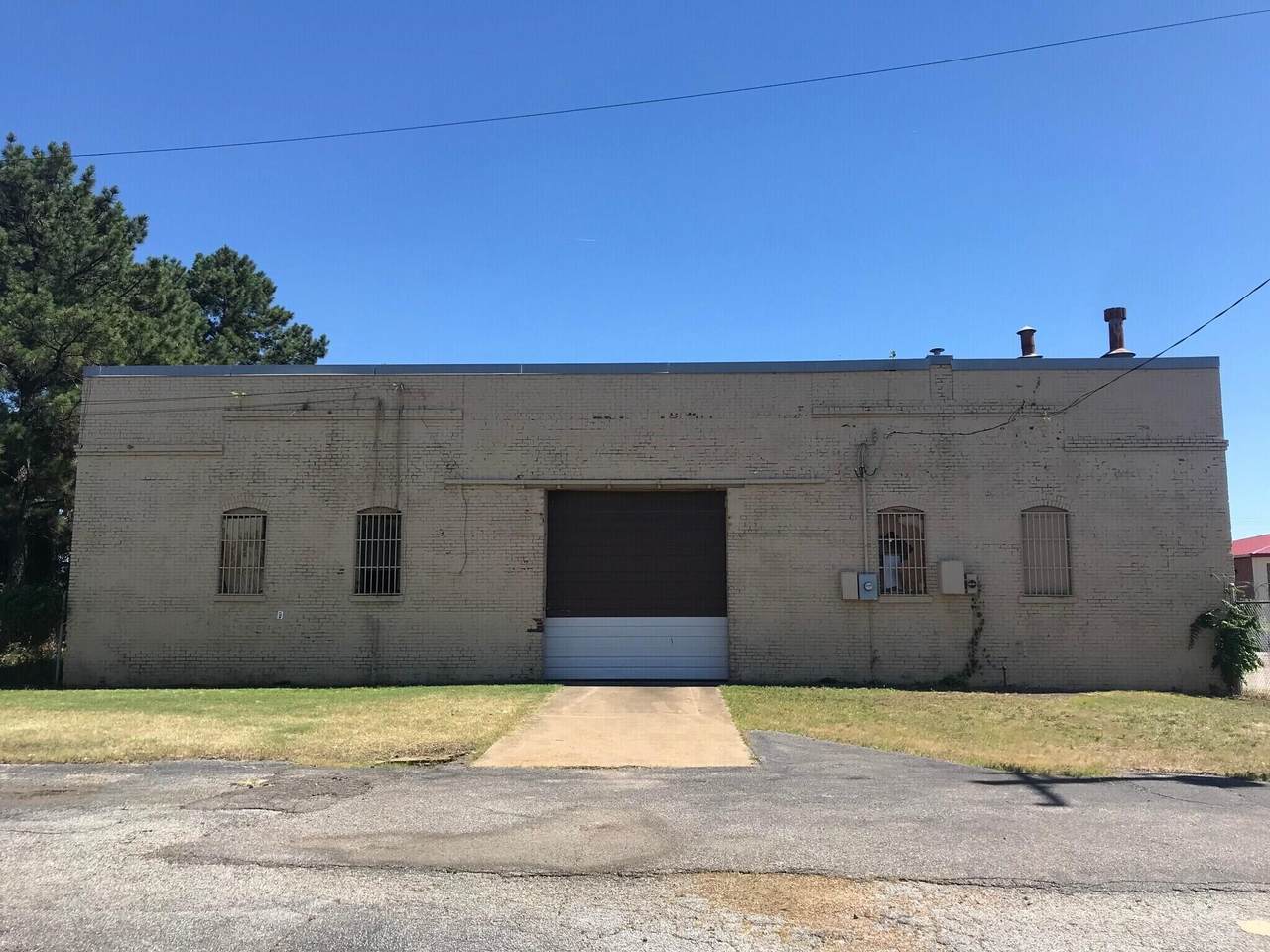 147 Nebraska Ave - Photo 1