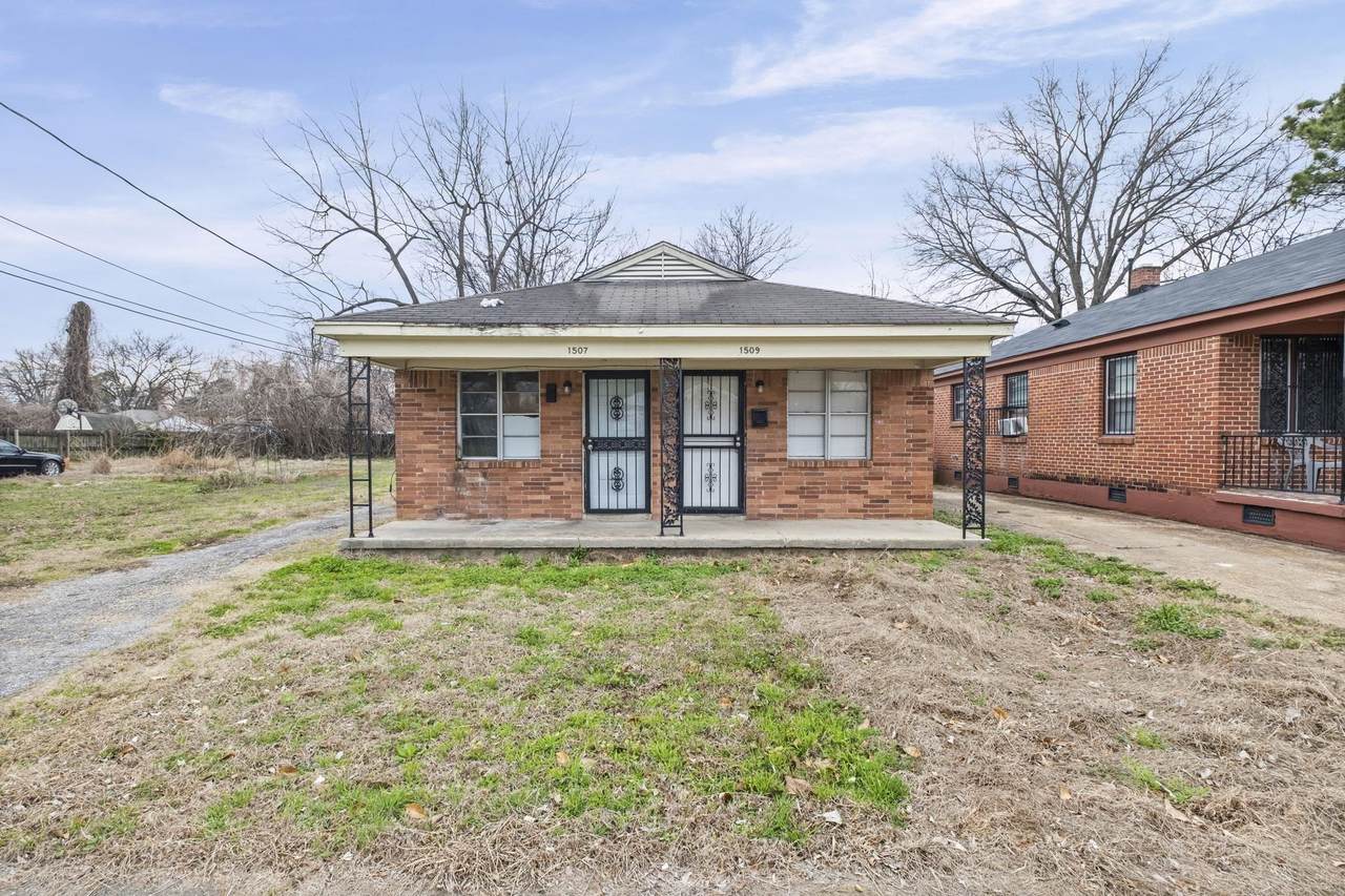 1507 Oakwood St - Photo 1