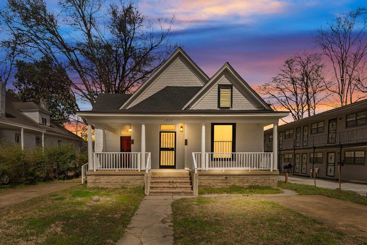 1220 Snowden Ave - Photo 1