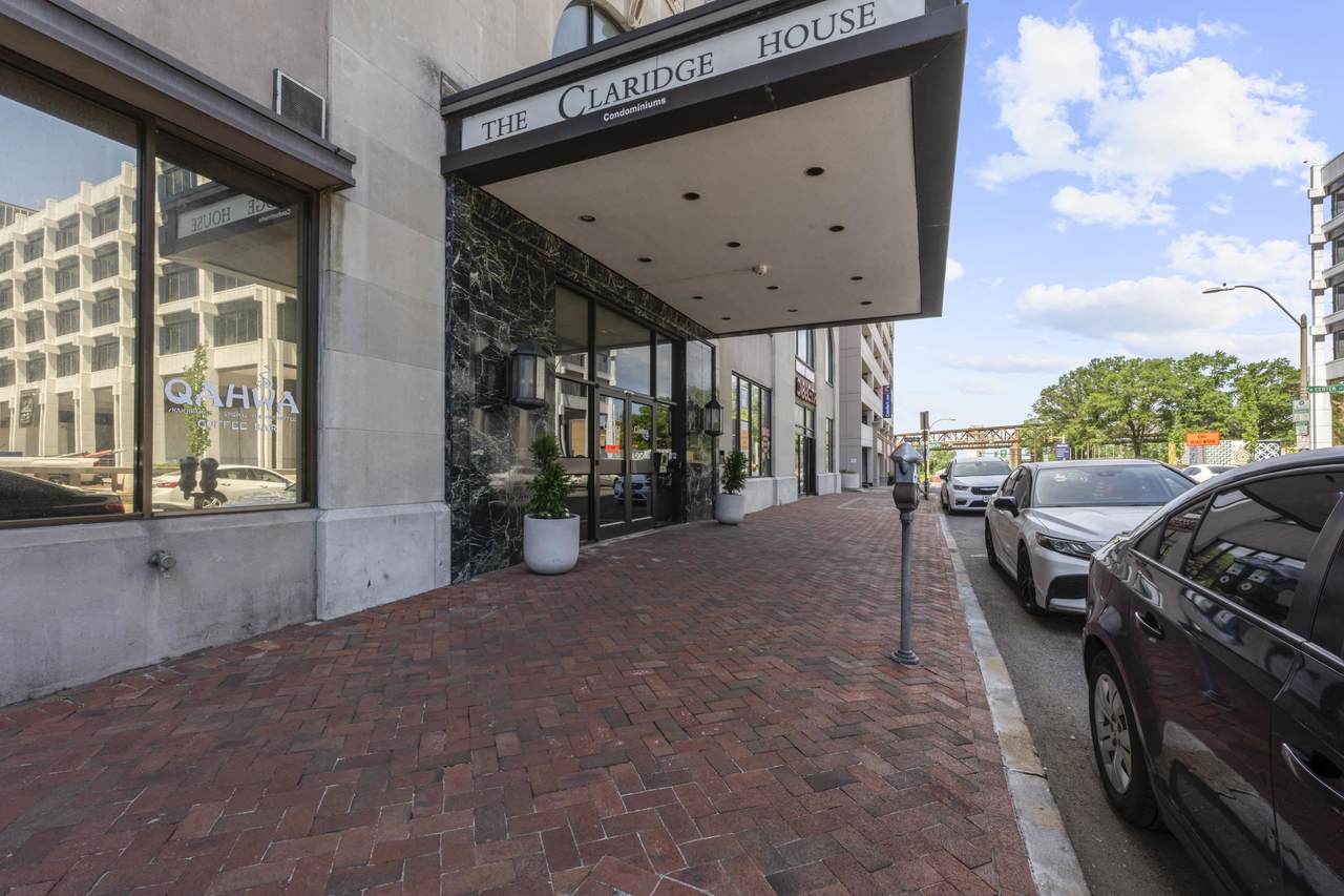 109 Main St - Photo 1