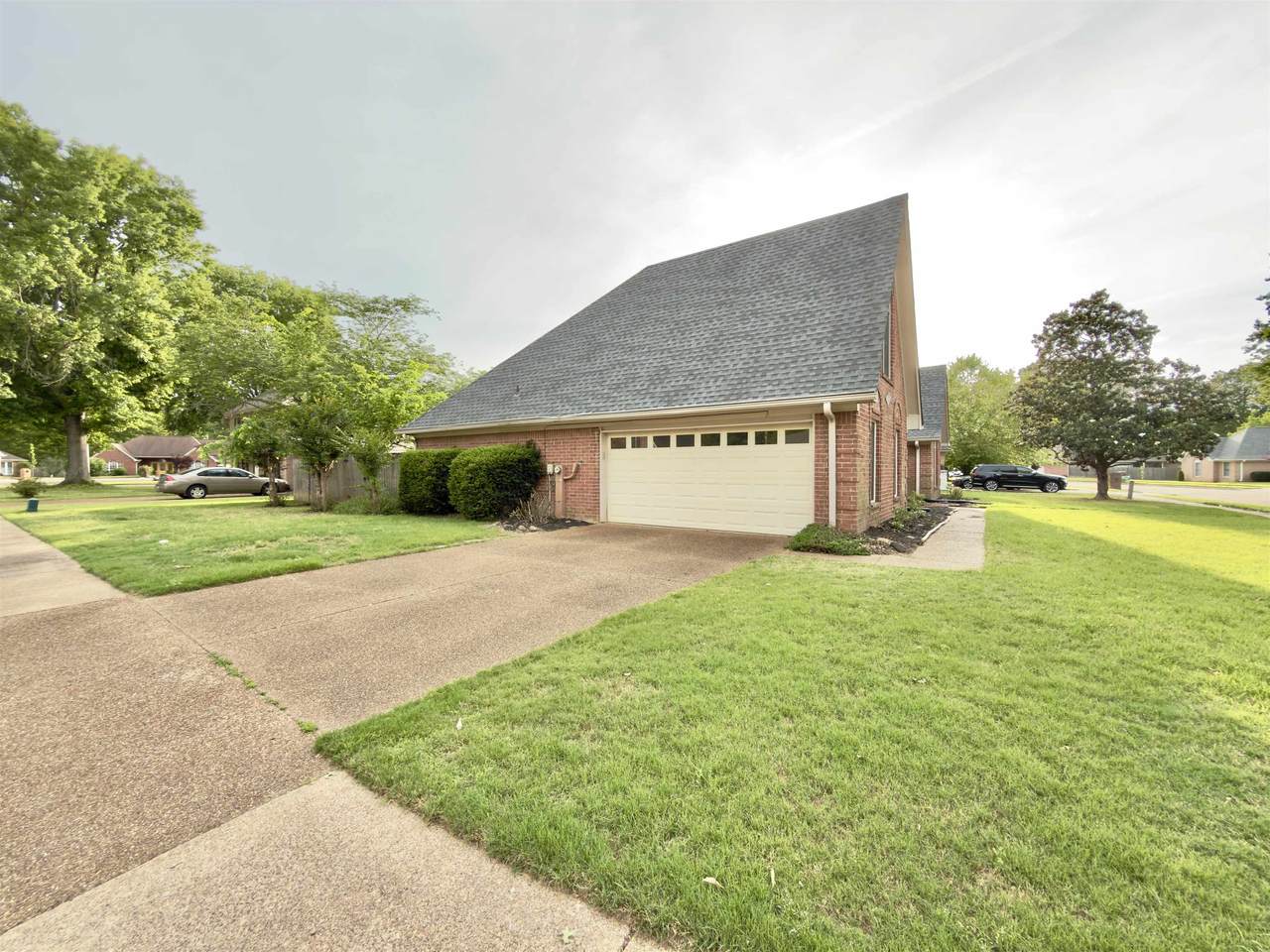 https://bt-photos.global.ssl.fastly.net/memphis/1280_boomver_1_10217310-2.jpg