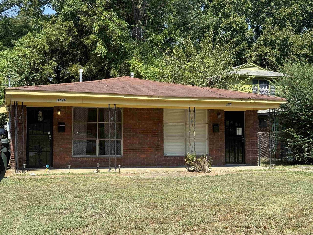 3176 Yale Ave - Photo 1