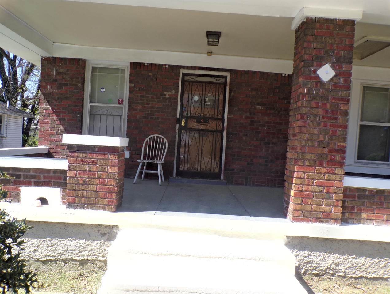 https://bt-photos.global.ssl.fastly.net/memphis/1280_boomver_1_10217647-2.jpg