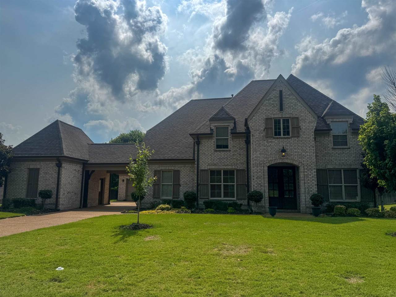 4435 Chestnut Hill Dr - Photo 1