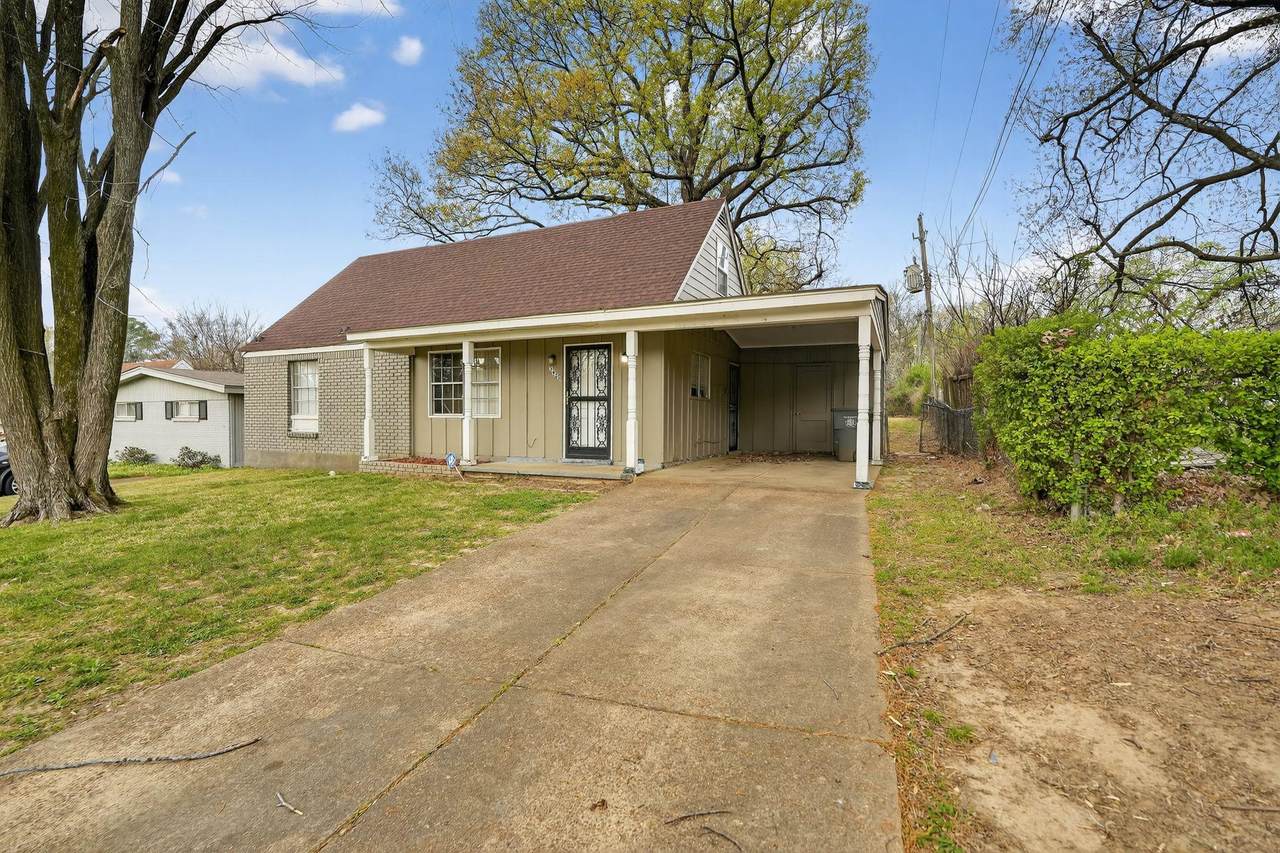 2495 Hargrove Ave - Photo 1