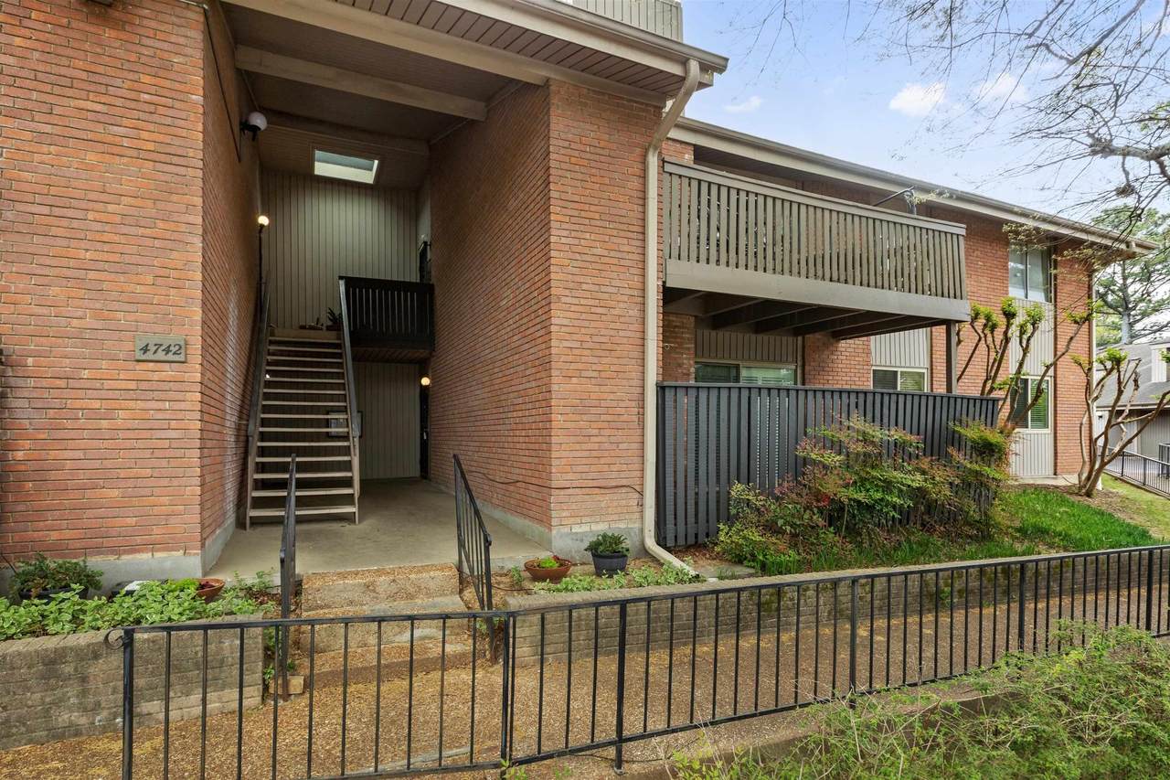 4742 Oakbrook Ct - Photo 1