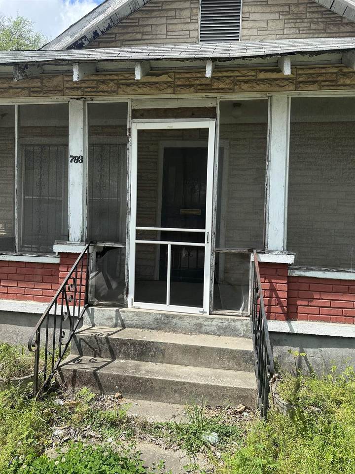 https://bt-photos.global.ssl.fastly.net/memphis/1280_boomver_1_10218302-2.jpg