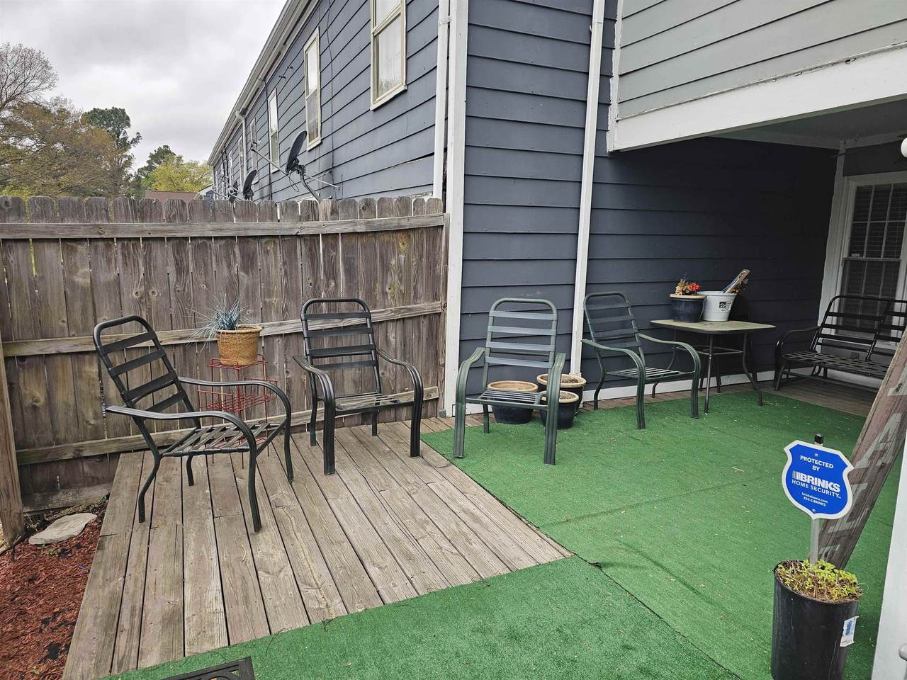 https://bt-photos.global.ssl.fastly.net/memphis/1280_boomver_1_10218314-2.jpg