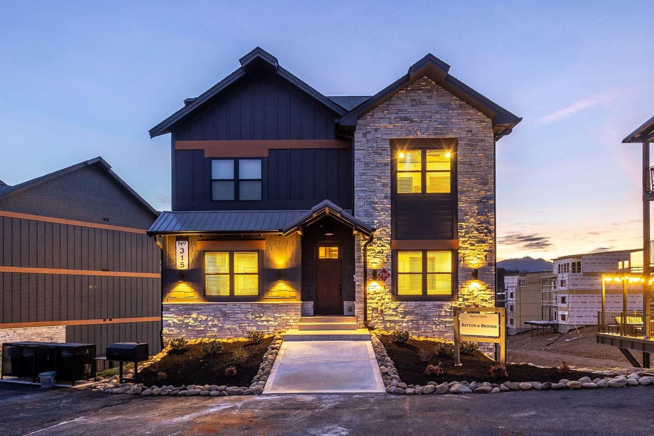 315 Rambling Creek Way - Photo 1