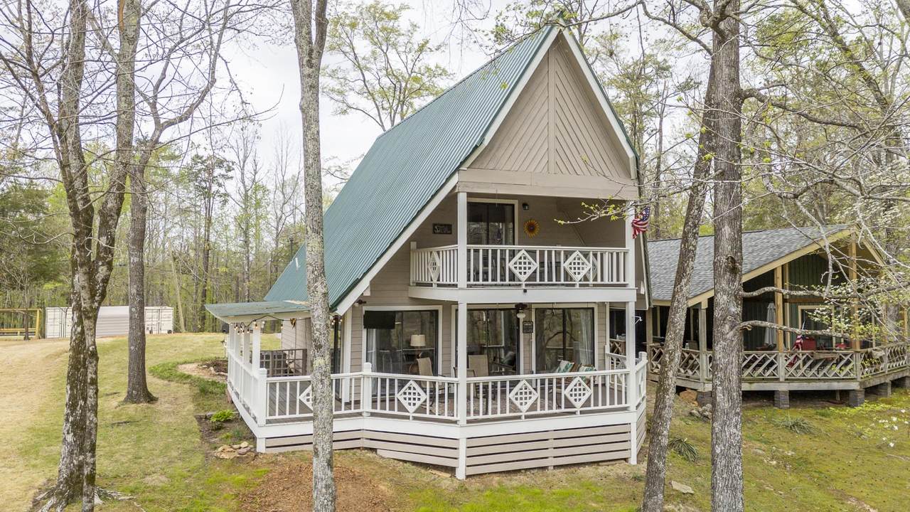 1085 Old Rd - Photo 1