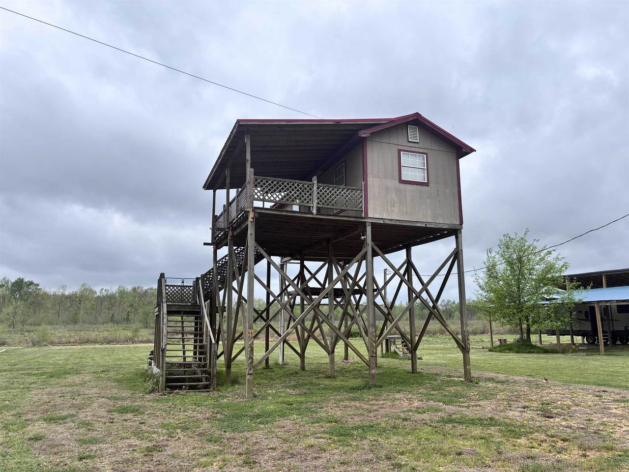https://bt-photos.global.ssl.fastly.net/memphis/1280_boomver_1_10218498-2.jpg