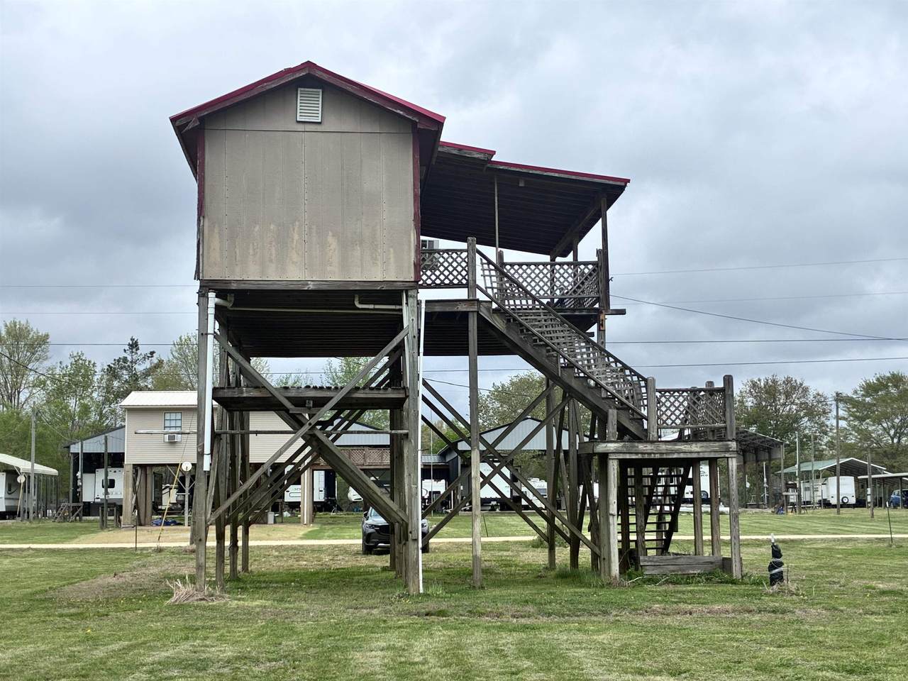 https://bt-photos.global.ssl.fastly.net/memphis/1280_boomver_1_10218498-2.jpg