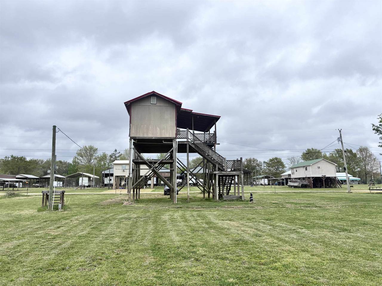 https://bt-photos.global.ssl.fastly.net/memphis/1280_boomver_1_10218498-2.jpg