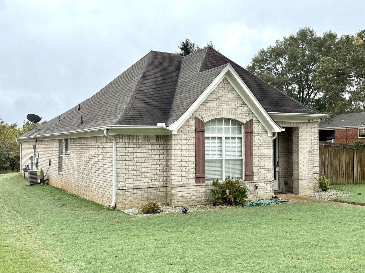 https://bt-photos.global.ssl.fastly.net/memphis/1280_boomver_1_10218556-2.jpg