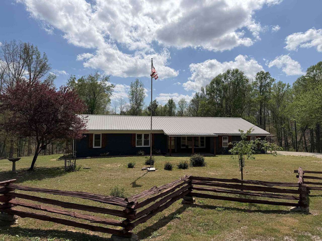 940 Old Lula Rd - Photo 1