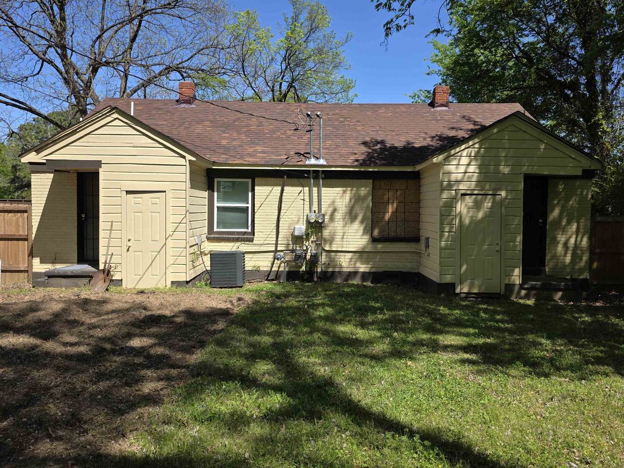 https://bt-photos.global.ssl.fastly.net/memphis/1280_boomver_1_10218700-2.jpg