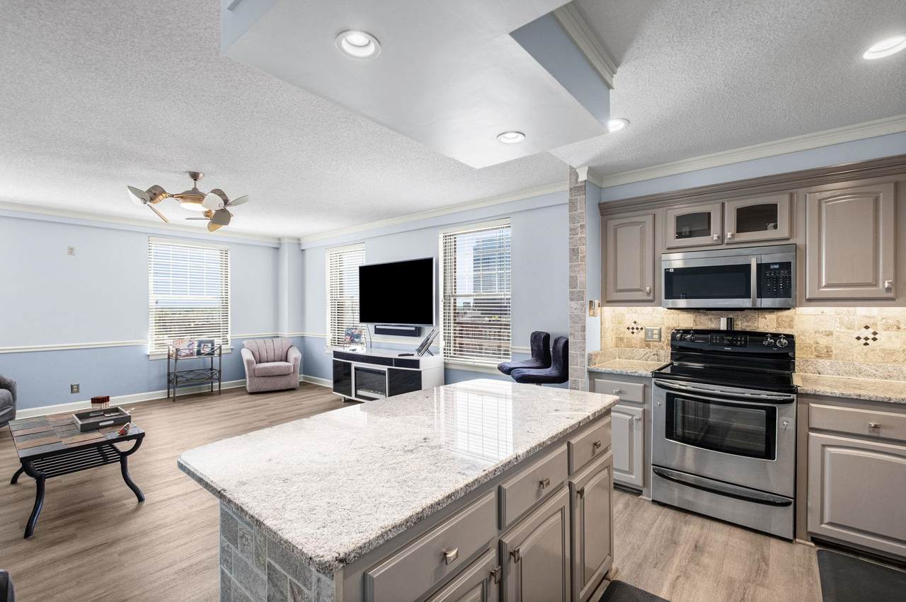 109 Main St - Photo 1