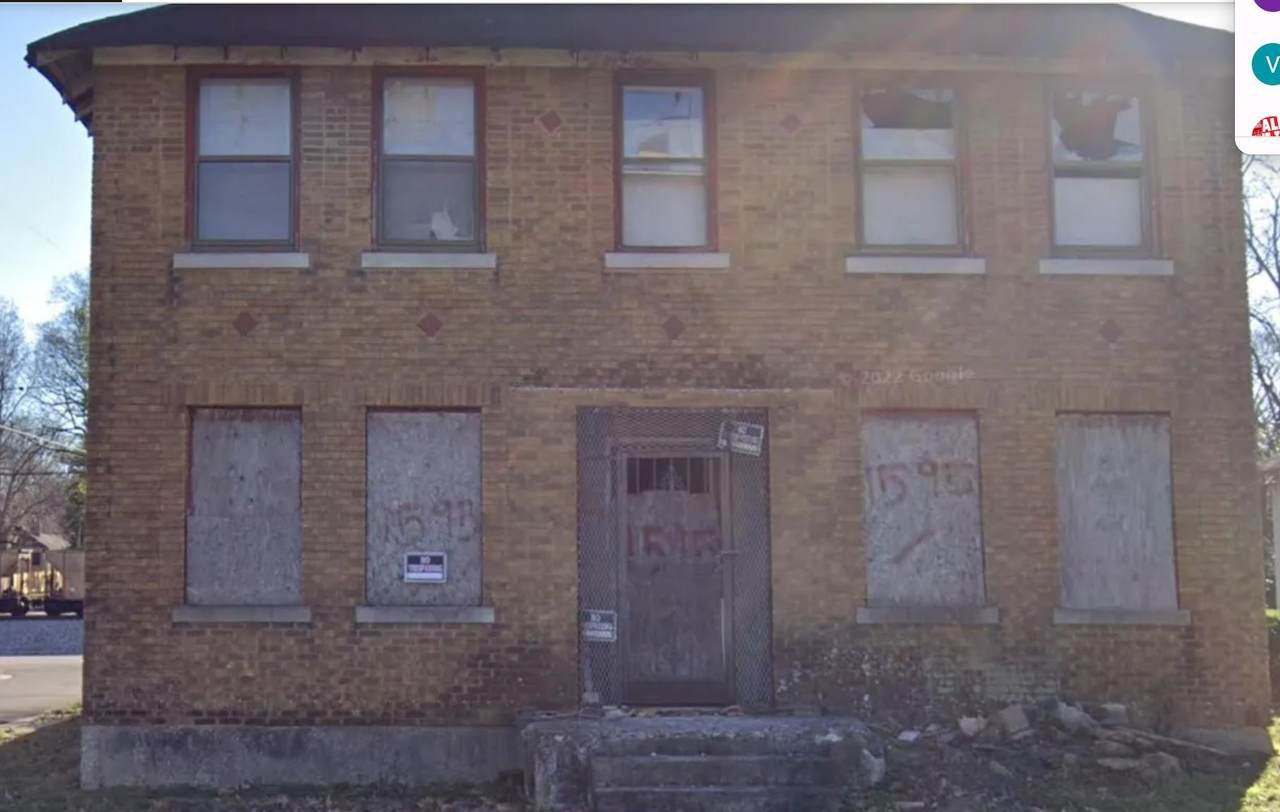 1595 Fleetwood Ave - Photo 1