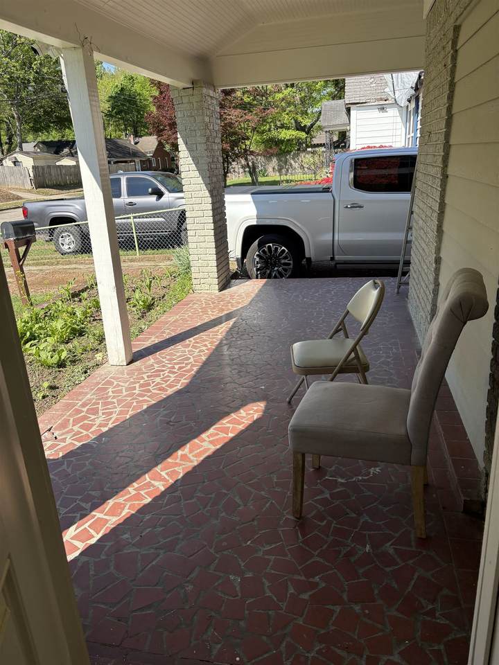 https://bt-photos.global.ssl.fastly.net/memphis/1280_boomver_1_10218800-2.jpg