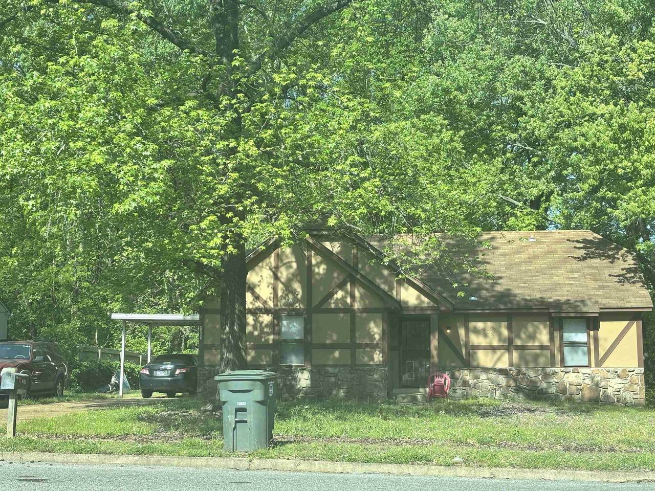 4403 Kerwin Dr - Photo 1