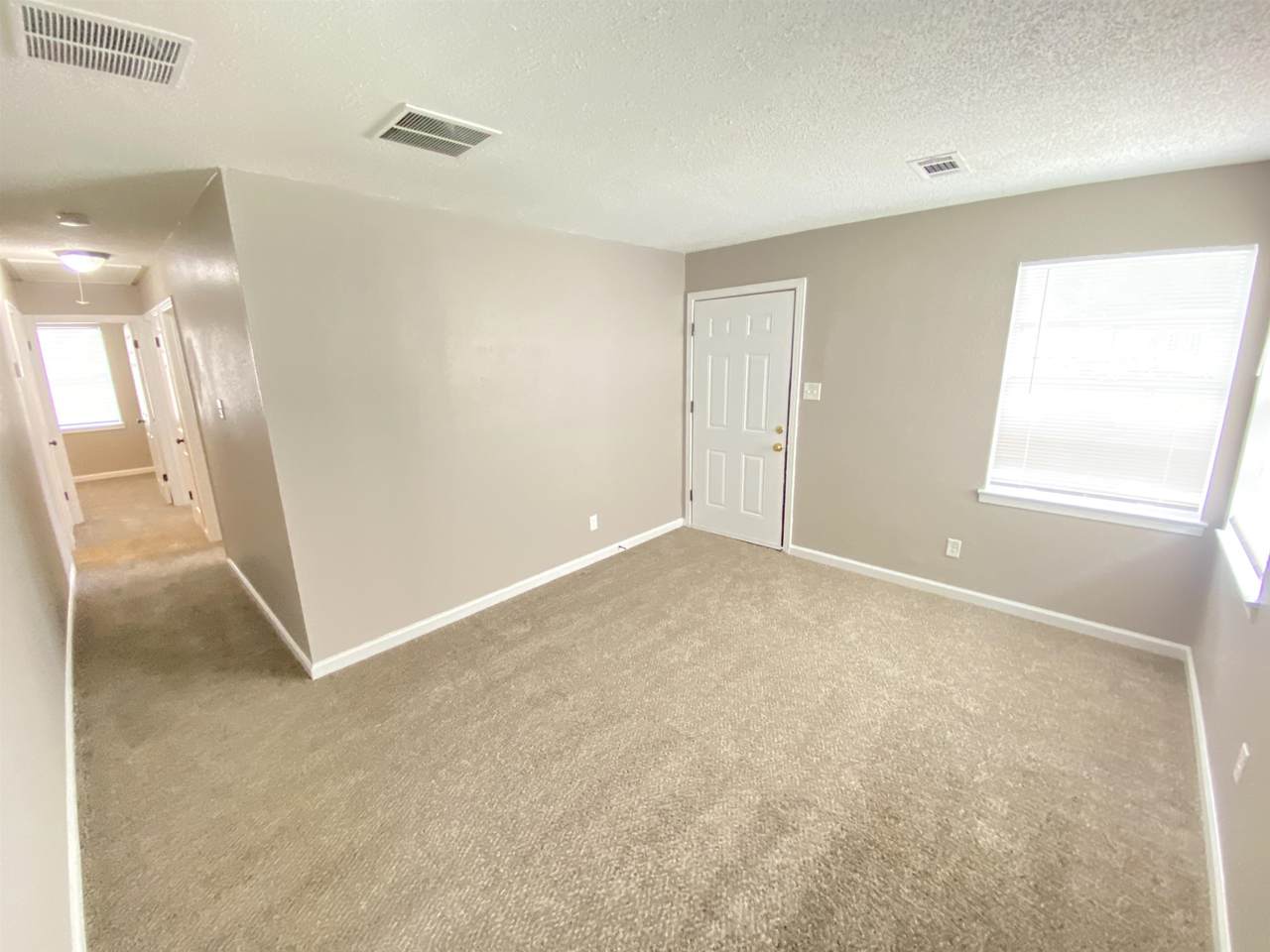 https://bt-photos.global.ssl.fastly.net/memphis/1280_boomver_1_10219135-2.jpg