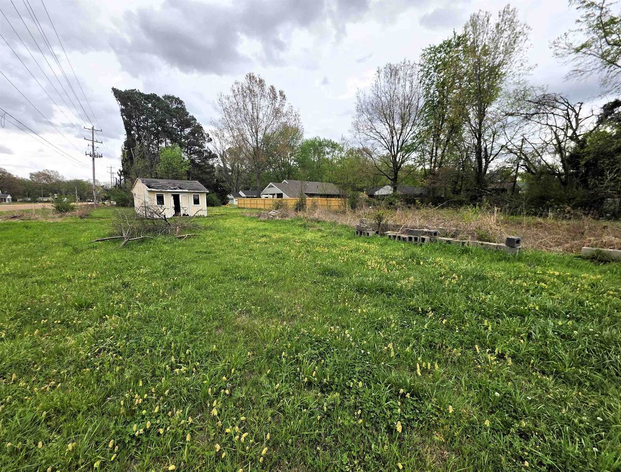 https://bt-photos.global.ssl.fastly.net/memphis/1280_boomver_1_10219149-2.jpg