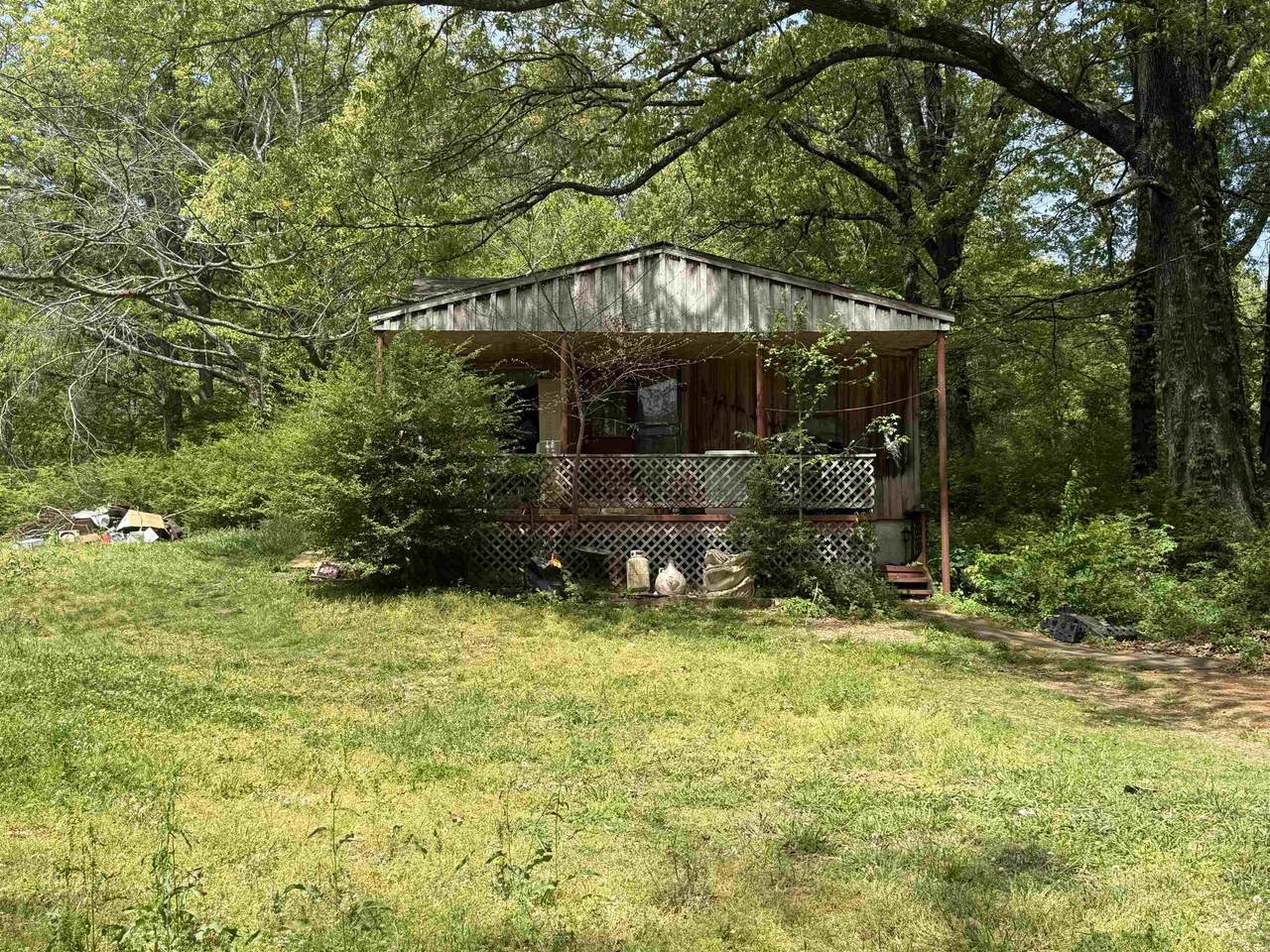 5085 Clinton Rd - Photo 1