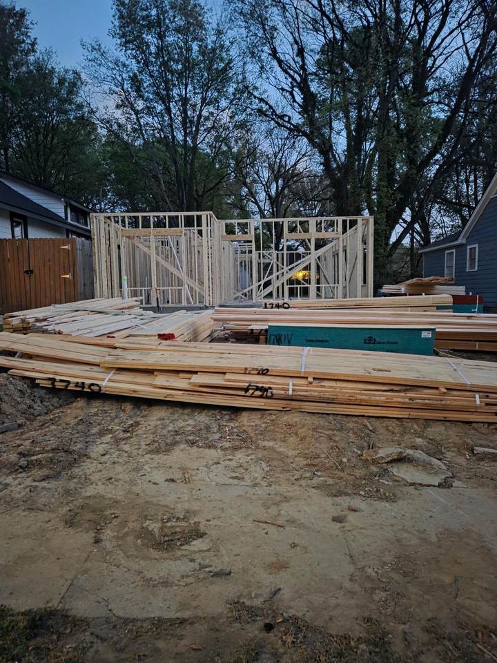 1740 Vesey Ave - Photo 1