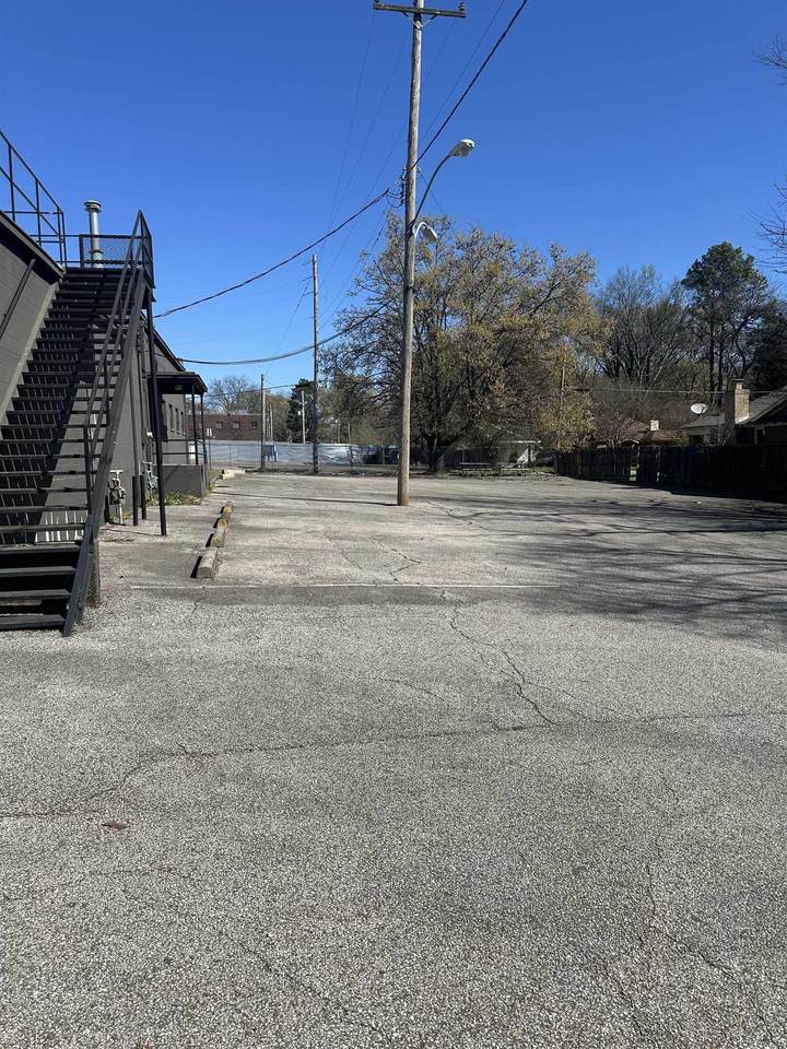 https://bt-photos.global.ssl.fastly.net/memphis/1280_boomver_1_10219470-2.jpg