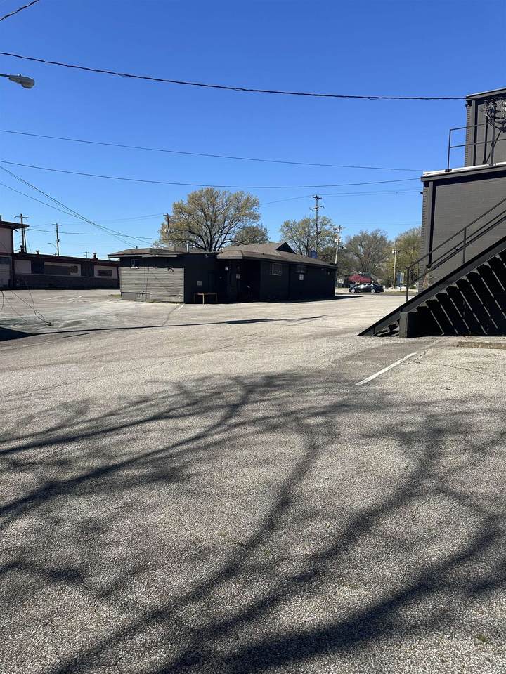 https://bt-photos.global.ssl.fastly.net/memphis/1280_boomver_1_10219470-2.jpg