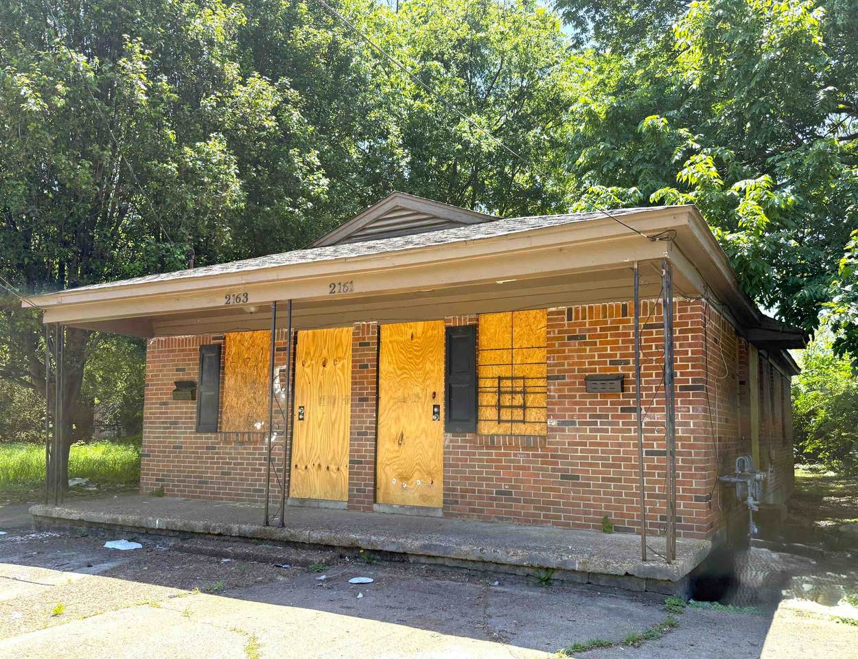 2161 Howell Ave - Photo 1