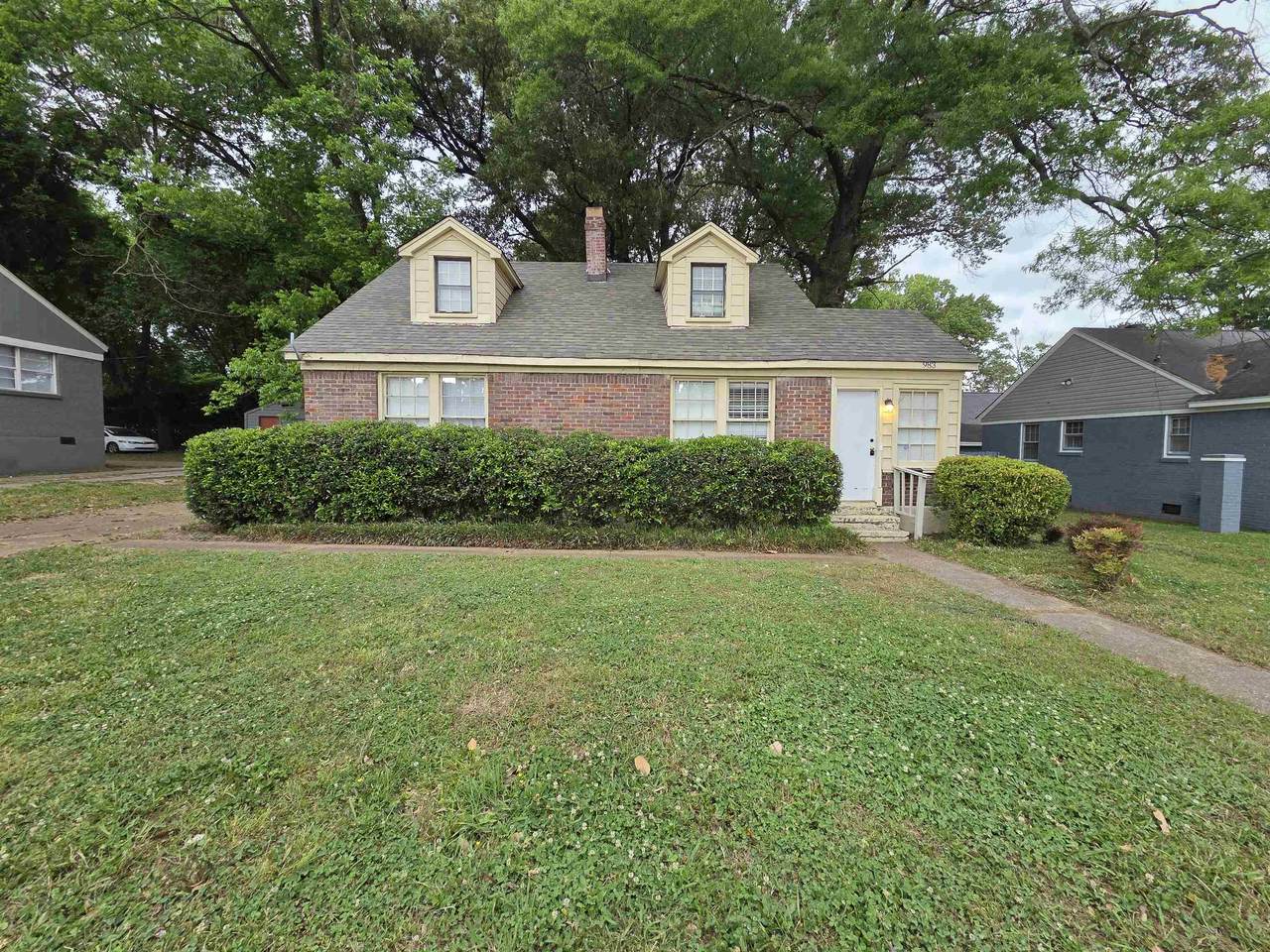 983 Brower St - Photo 1