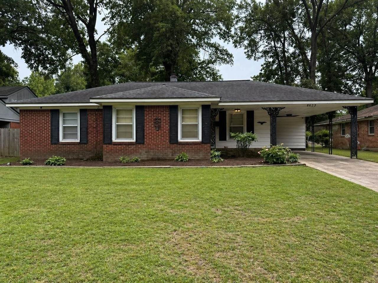 4623 Leatherwood Ave - Photo 1