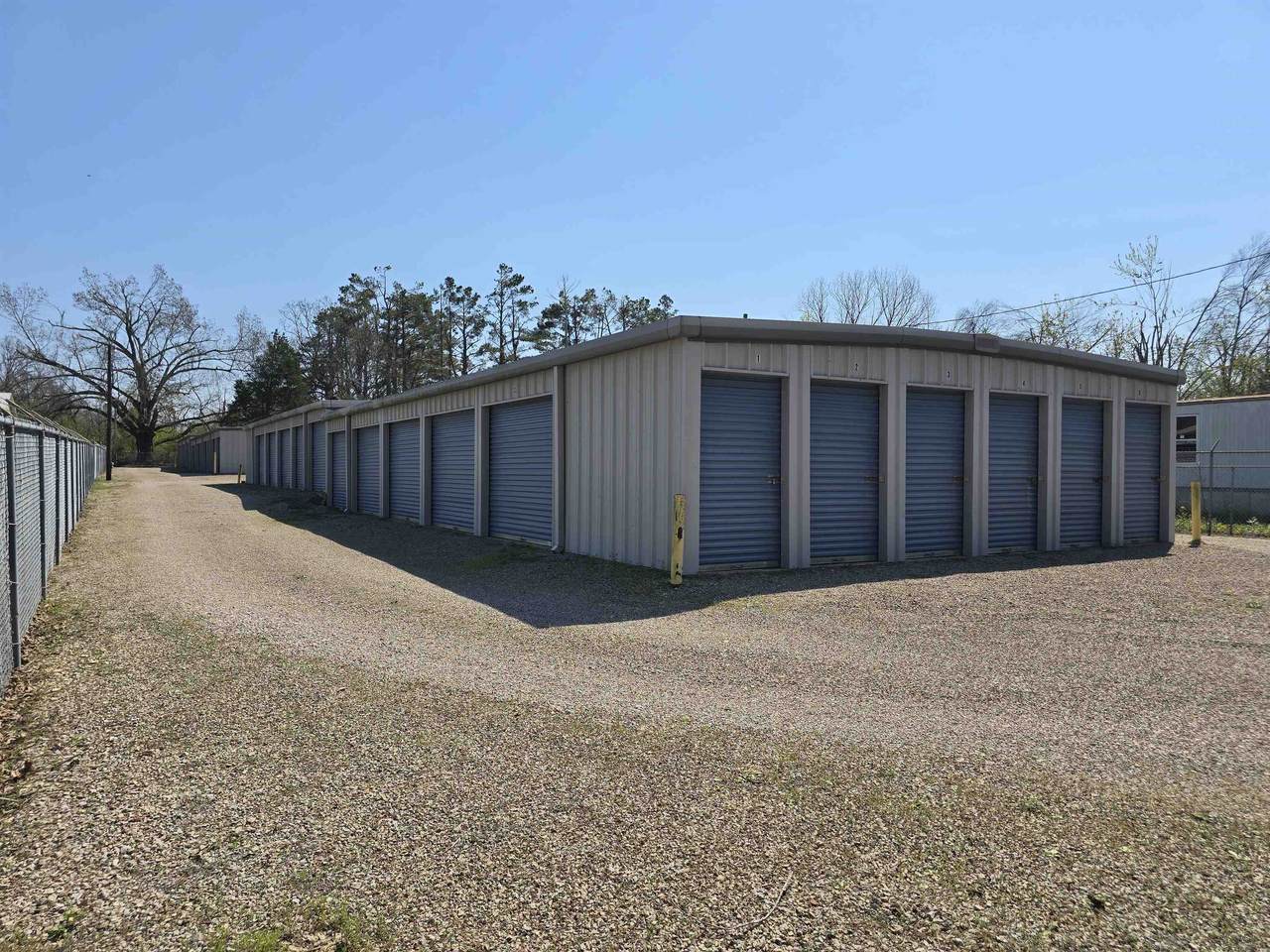 https://bt-photos.global.ssl.fastly.net/memphis/1280_boomver_1_10220811-2.jpg