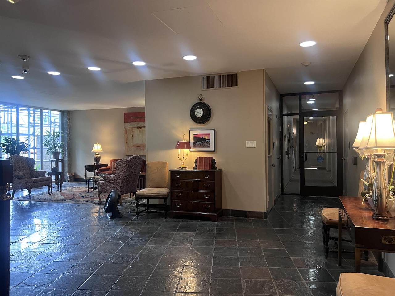 https://bt-photos.global.ssl.fastly.net/memphis/1280_boomver_1_10220835-2.jpg