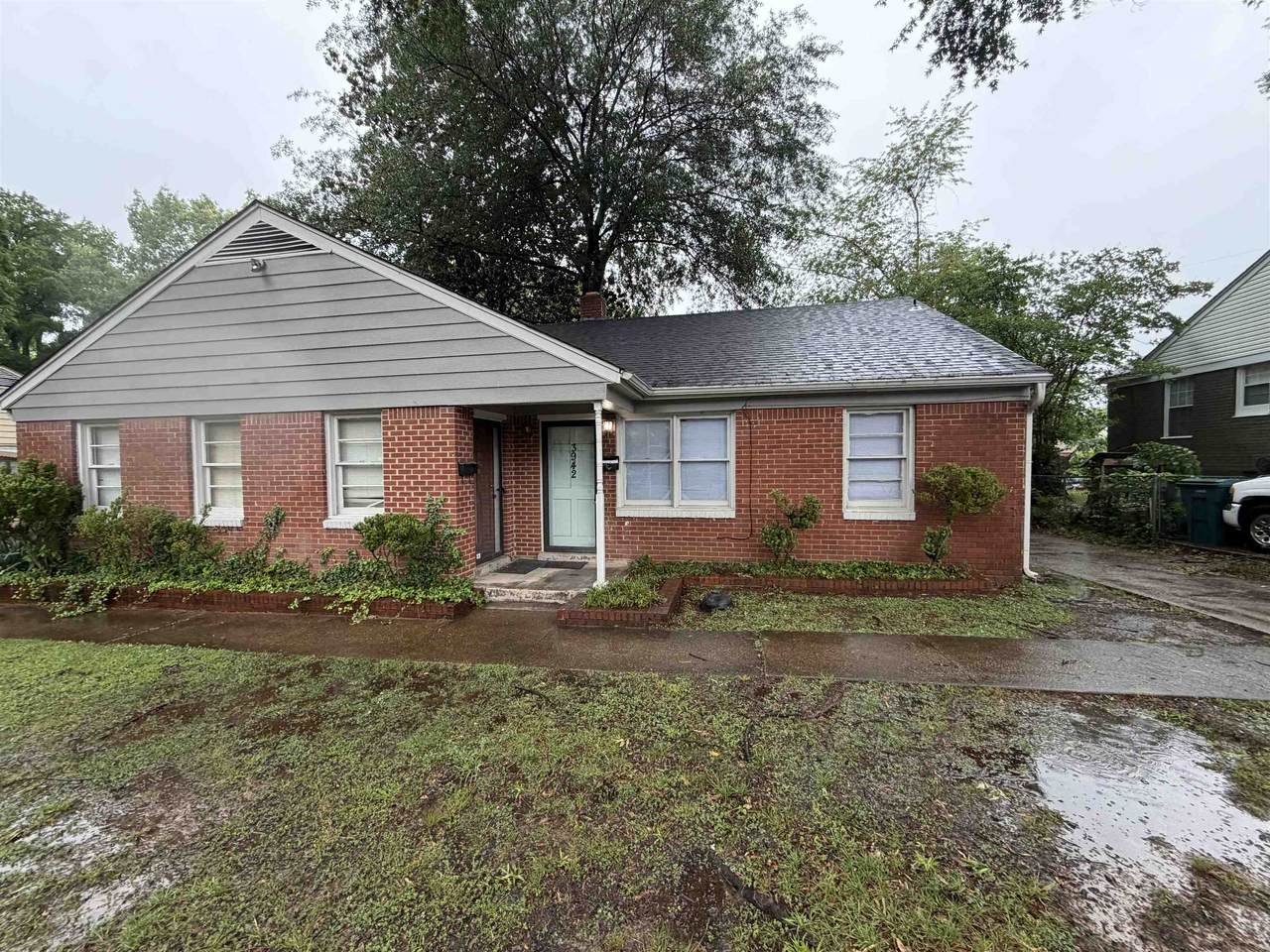 3940 Allison Ave - Photo 1