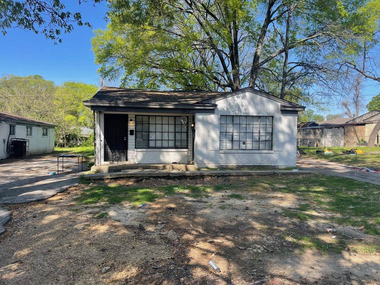 1055 Treadwell St - Photo 1