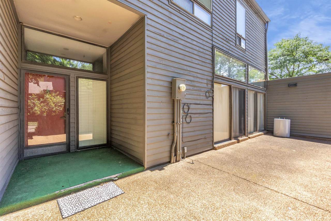 716 Eventide Dr - Photo 1